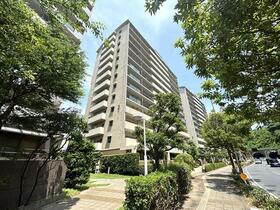 ウェルシティ横須賀ポートバレーヌ３番館