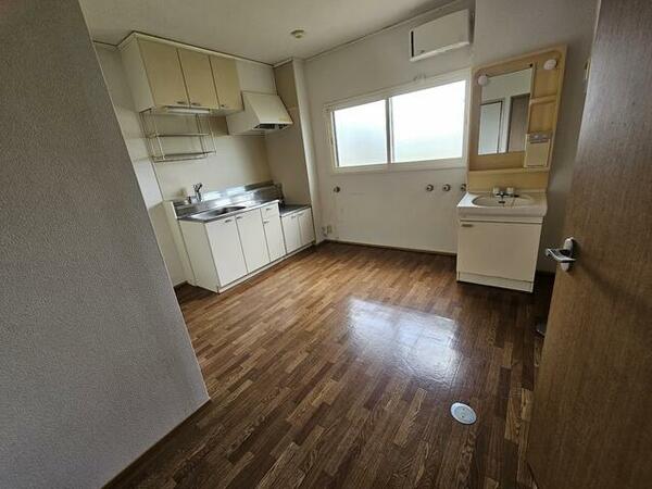 apartment 青森県平川市光城１丁目
光城の賃貸情報を見る
物件地図