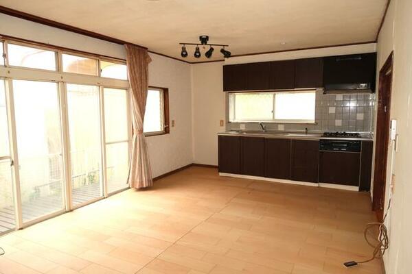 detached 埼玉県比企郡吉見町大字南吉見

地図を見る