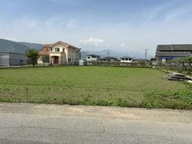山梨県笛吹市御坂町成田