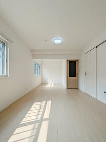 福岡県福岡市早良区荒江２丁目