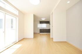 東京都八王子市加住町２丁目