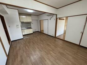 皐月マンション第７大分