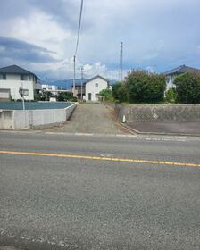 山梨県甲斐市岩森