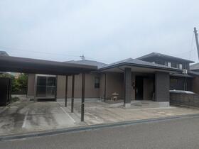 石川県白山市千代野西２丁目