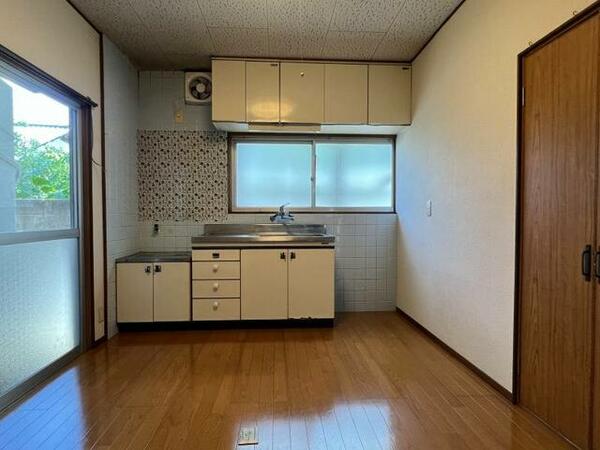 画像6:キッチン