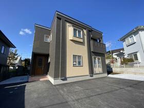 青森県八戸市大字白銀町字白浜道