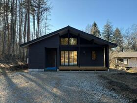 山梨県南都留郡鳴沢村−