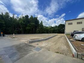 三重県亀山市能褒野町