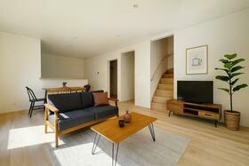 千葉県富里市七栄