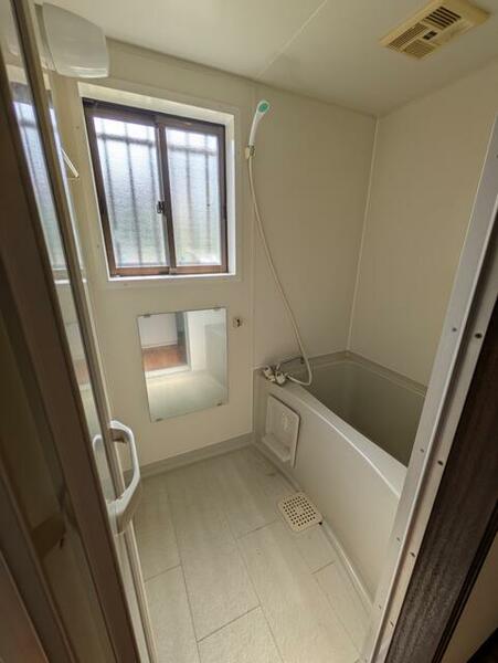 apartment 群馬県吾妻郡草津町大字草津
地図を見る