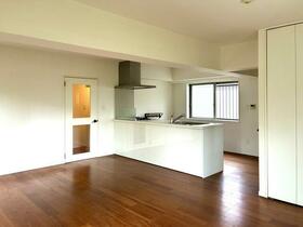 神奈川県藤沢市鵠沼松が岡３丁目