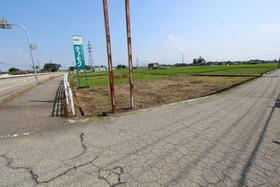 富山県高岡市四屋