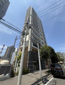 北海道札幌市中央区北六条西１３丁目