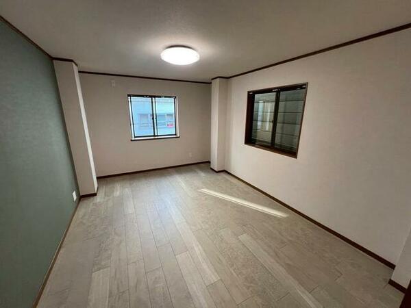 detached 東京都中央区日本橋蛎殻町１丁目

地図を見る