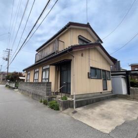 新潟県新潟市中央区学校町通１番町