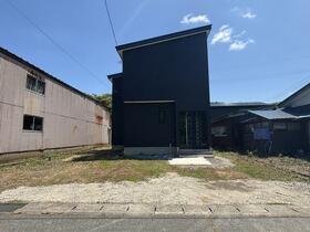 秋田県由利本荘市岩城亀田愛宕町字鷹匠町