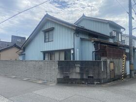 富山県富山市弥生町１丁目