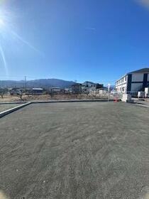 山梨県中央市西花輪