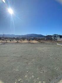 山梨県中央市西花輪