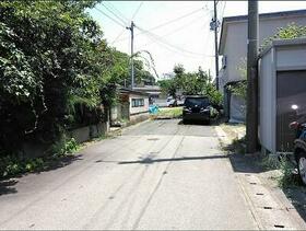 秋田県秋田市飯島字坂道端