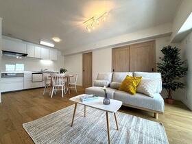 メゾンモンブラン鷹の巣