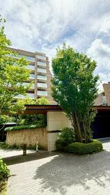 東京都渋谷区東４丁目