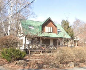 山梨県北杜市大泉町西井出