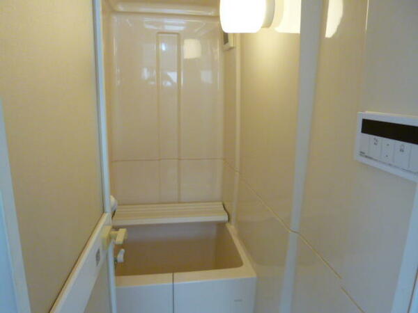 detached 神奈川県横浜市南区井土ケ谷下町

地図を見る