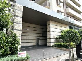 石川県金沢市本町２丁目
