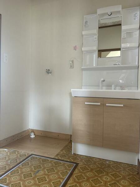 detached 山形県米沢市塩井町宮井
地図を見る