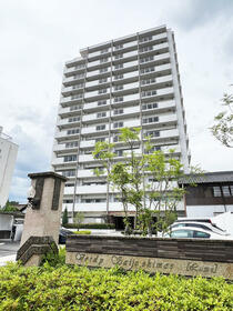 広島県東広島市西条岡町