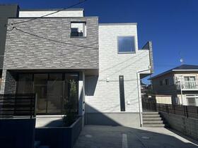 東京都町田市本町田