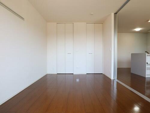 コンフォーティア三城_内装_0