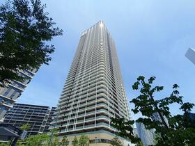 ＨＡＲＵＭＩ　ＦＬＡＧ　ＳＵＮ　ＶＩＬＬＡＧＥ　Ｔ棟