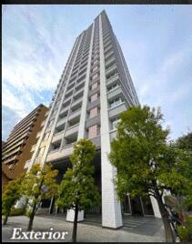 東京都港区三田１丁目