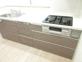 角住戸ペルル白壁８０．７９?