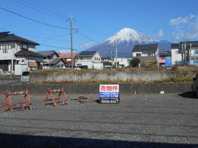 静岡県富士宮市小泉