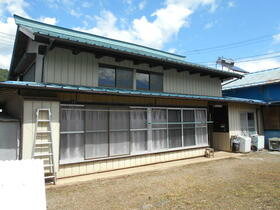 山梨県都留市夏狩