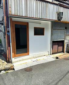 大阪府寝屋川市北大利町