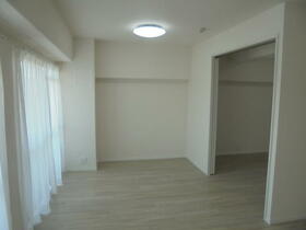 大阪府東大阪市高井田中１丁目