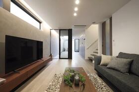 石川県金沢市直江西１丁目