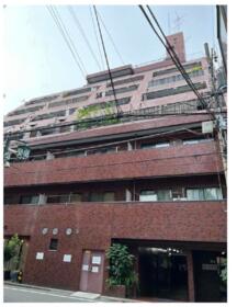 東京都新宿区新宿１丁目