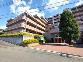 ネオハイツ富雄北フォレストガーデン