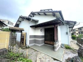 福岡県北九州市若松区東小石町