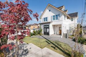 埼玉県越谷市川柳町１丁目