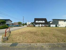 富山県高岡市常国