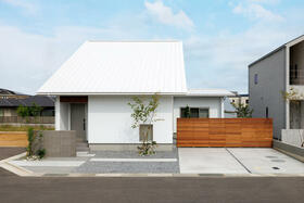 香川県高松市六条町