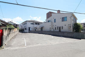 愛媛県松山市紅葉町