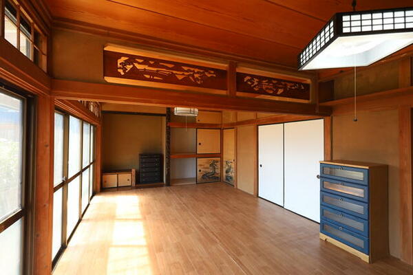 detached 埼玉県加須市伊賀袋

地図を見る